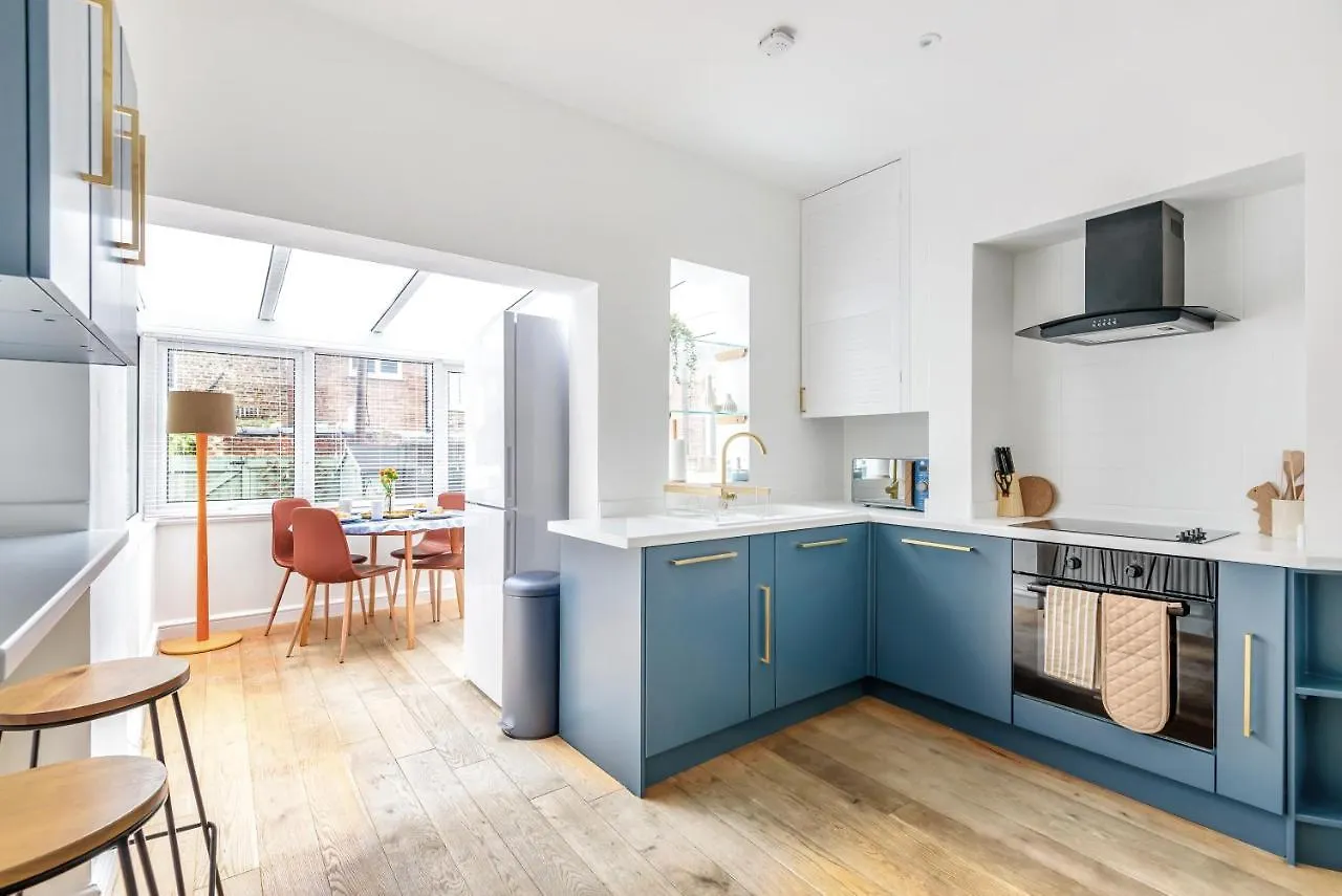 The Drey - Modern Cottage For Four In York Centre